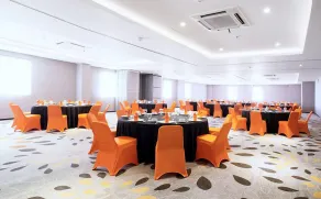 J Hotel - Bandara Soekarno Hatta - Image 3