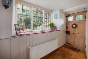 Thatched Devon longhouse, close to sea, with private indoor swimming pool. - Image 3