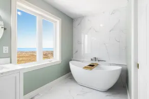 Spacious 4 bedrooms Villa, 30 min from Moncton - Image 3