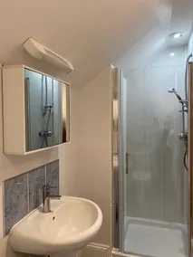 Rose Barn Sleeps 8 with Hot tub in Widemouth Bay - Image 3