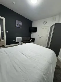 1-bed Apart-nottingham-free Parking - Image 3