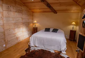 Dauphinoise adobe farmhouse in the heart of a Vercors horse stud farm - Image 5