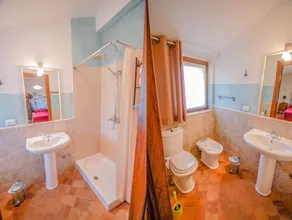 Hus med privat / inhägnad pool 5 km från Amelia. Tyst gata och fin utsikt - Image 2
