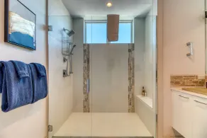 Luxury 2BR Condo in Bend’s Old Mill District - Image 3