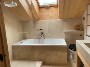 Gorgeous, truly ski-in ski-out chalet with hot tub, sauna, fabulous views - Image 5