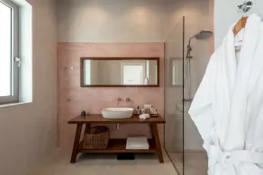 Magnificent Brand New Villa in Sfinari - Image 2