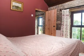 Hillside View Holiday Home by Trident Holiday Homes - Image 5