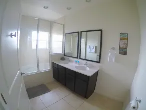 Resort Townhouse 2BR 2.5BA 5 mi from Disney World❣ - Image 2