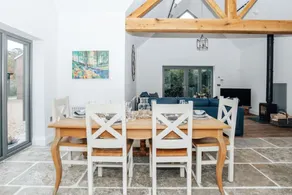 The Oak - Brand new countryside 2 bedroom annex - Image 3