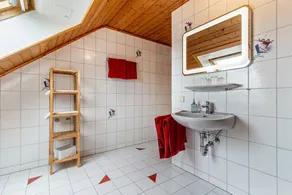 Holiday Apartment \"Schneider\" with Mountain View, Shared Garden and Wi-Fi - Image 2