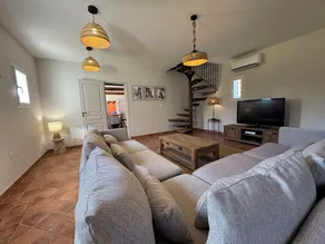 Fått 4 stjärnor inredda hus med trädgård och pool - Image 5