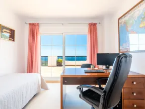 Poseidon Málaga Luxury Apartment - Image 4