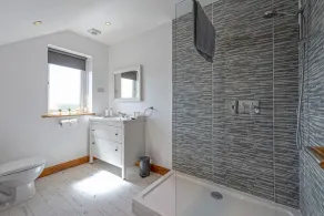 Gorwel Manaw -  a cottage that sleeps 6 guests  in 4 bedrooms - Image 3