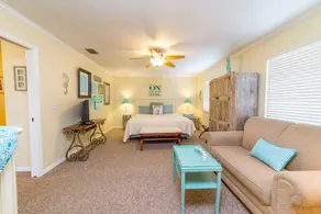 6 minutes to Beach! Screened-in and Heated Pool! - Seahorse Cove - Image 4