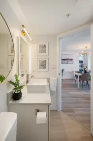 Relaxing Getaway In Water View Home, Close To Seawall - Image 5