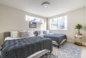 4BR | BBQ, Rooftop | Eastlake | Sophari Home C - Image 4