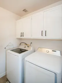 Cozy Retreat, Minutes from PHX, Tempe, Scottsdale & Sky Harbor Airport - Image 2