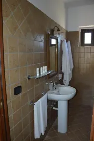 B & B Donna Beatrice - Image 4