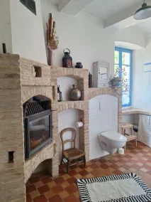 Stylish farmhouse renovated according to ecological principles - Image 3