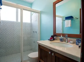 Private balcony overlooking the pool, peaceful apartment with great amenities - Image 2