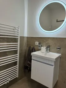 E&S Apartment's - quiet oasis - 1sqm balcony - parking lot - self check-in 24h - Image 5