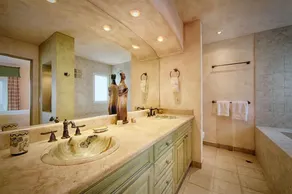 Marche de la plage, 2700 SF Villa dans Pedregal, Ocean View & Piscine chauffée - Image 5