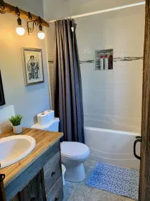 Beaver Valley Modern Farmhouse - Image 4