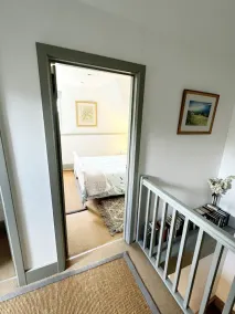 Cottage set in 2 acres, next to coast path, short walk to beach, pub & cafe! 😎 - Image 4