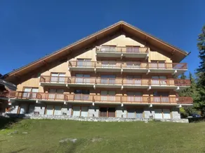 30m from ski slopes, 3rd floor, view mountain, balcony, tv, ski locker, 58m², Méribel - Image 5