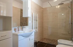 Pet Friendly Home In Labin - Image 4