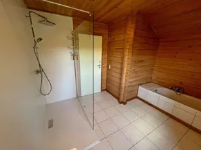 Chalet just outside Hampteau offering magnificent views across the Ourthe valley - Image 4