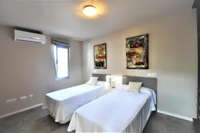 Moderna Villa cerca del golf y con piscina privada, ideal para familias - oferta ultimos dias junio y julio - WiFi Gratis - Image 4