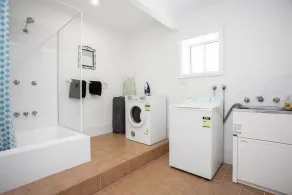 The Haven Beach House 6 bedroom 4 bathroom home overlooking Terrigal beach - Image 4