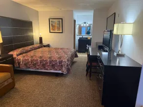 Carlisle Inn - Image 5