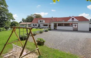 Gorgeous home in Lintrup with sauna - Image 3
