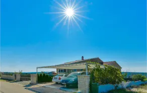 Amazing home in Zadar-Debeljak - Image 4
