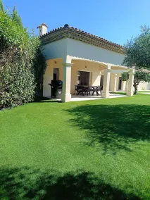 Villa Grimaud 4 bds 190 m² on 2000 m² of garden, private swimming pool 11x5m - Image 3