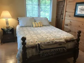 Peaceful Waterfront Cottage - Image 3