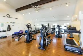 Bayfront retreat with water views, WiFi, washer/dryer, & pool access - Image 3