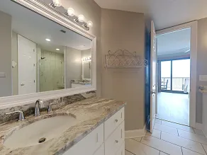 Grand Pointe #714 - Image 4