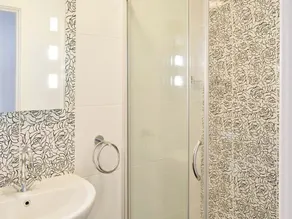 2 bedroom accommodation in Filey - Image 2