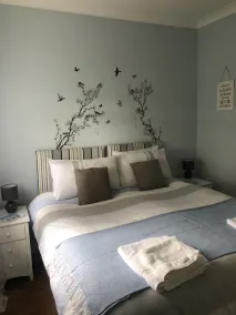 Rookery Nook, spacious & pet friendly - wifi, gardens, parking, sleeps 3 - Image 4