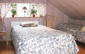 2 Bedroom Pet Friendly Home In Degeberga - Image 4