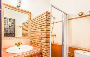 Stunning Home In Rute - Image 2