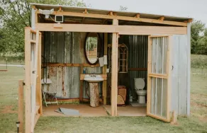 Romantic Waterfront Cabin on the River near Possum Kingdom Lake - Image 2