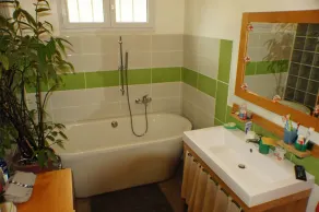 Aix Zen> Stor have ultracalme og blomster i hjertet af byen, og dens BIO pool! - Image 4