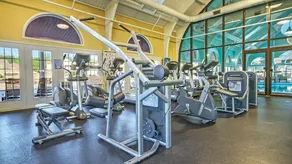 Discover Family Fun and History at Wyndham Kingsgate-1 Bedroom Suite - Image 5