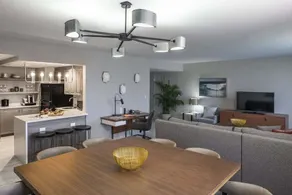 2-Bedroom Suite at a 4⭐️ Hotel - Image 4