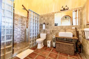 Ocean View 🌅Infinity Pool Villa & Hot Tub !CLOSE TO BEACH! - Image 3
