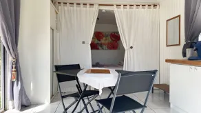 Mahina's Lodge - Image 2
